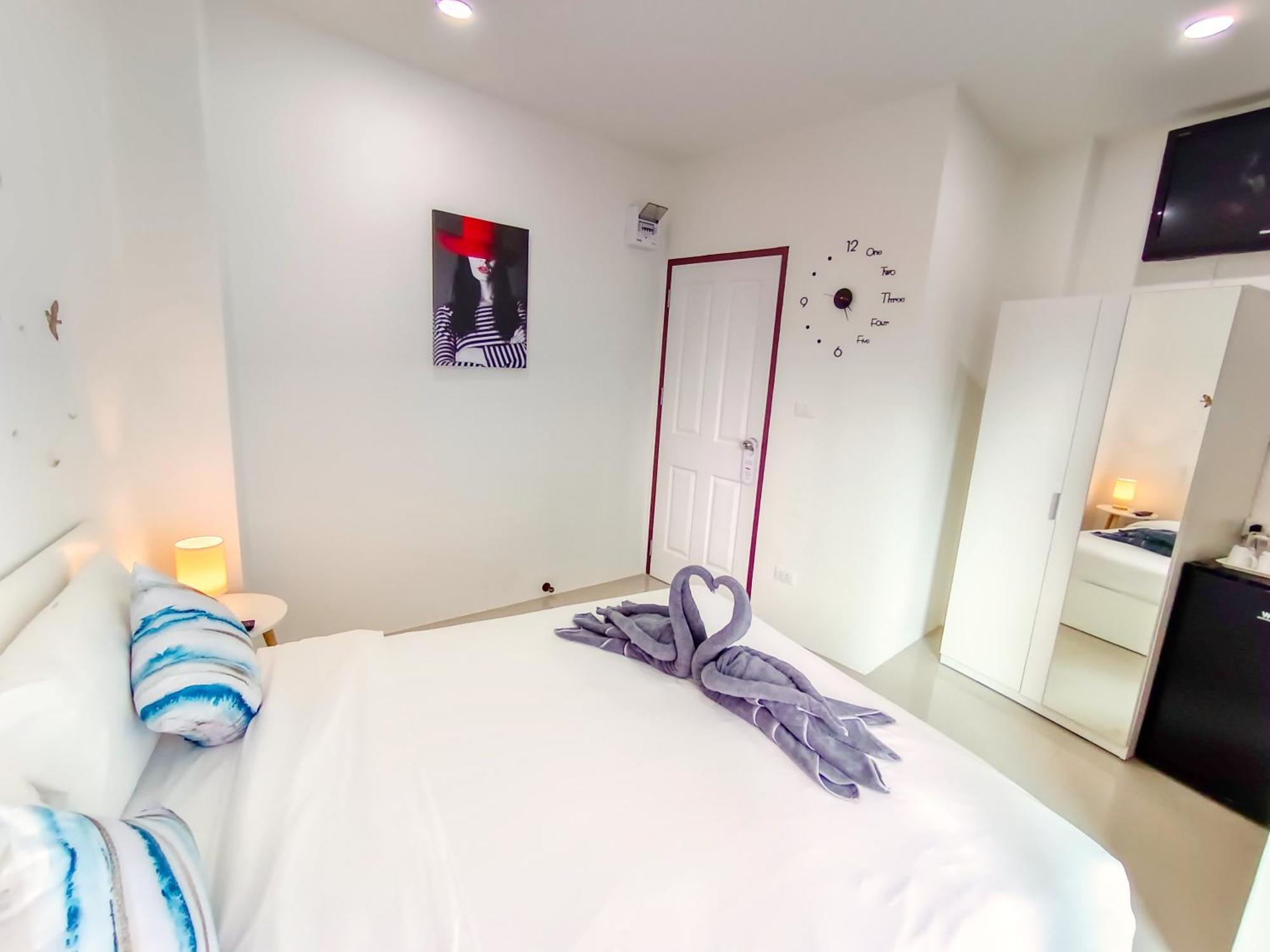 Sailor Hotel Pattaya Værelse billede